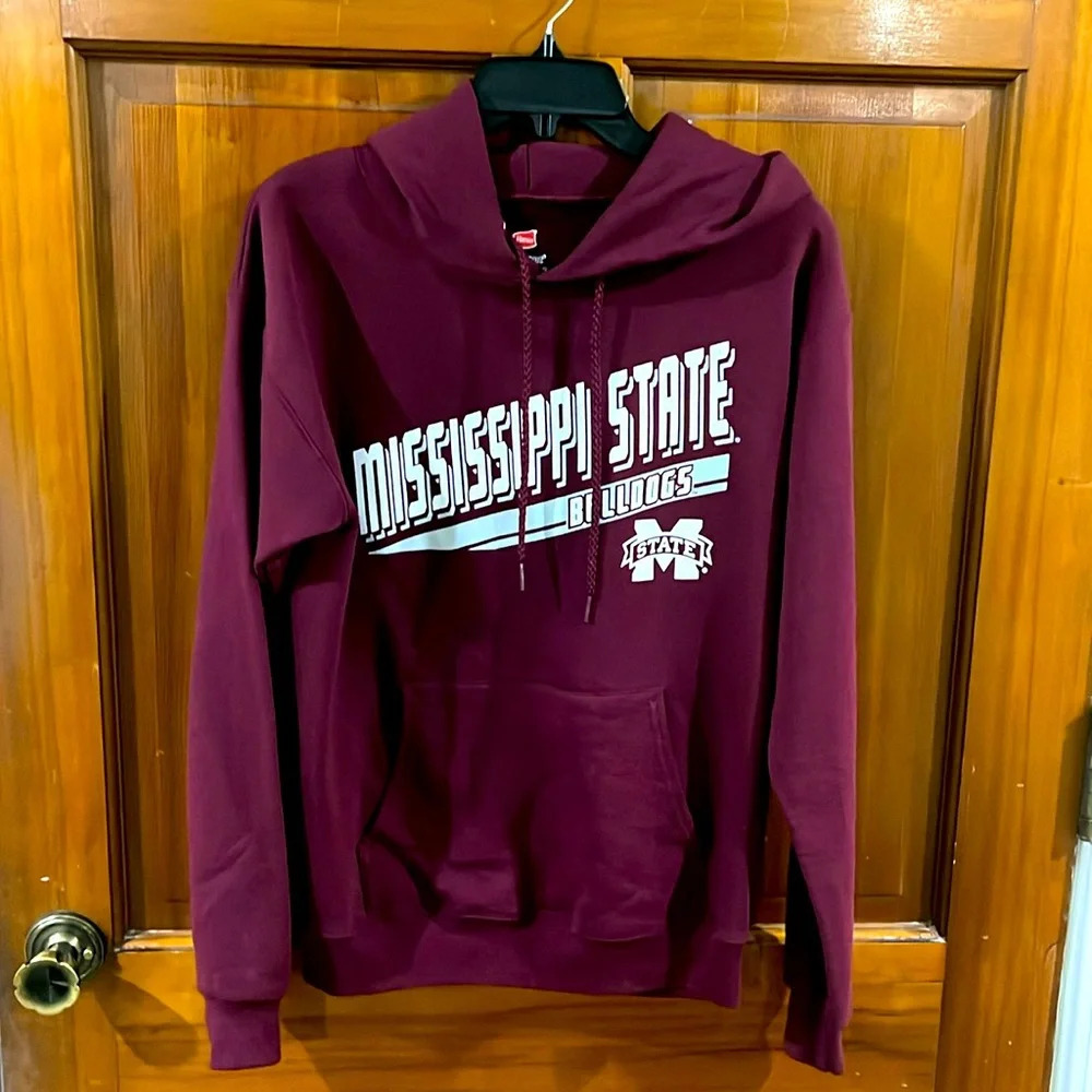 NWT MIssissippi State Bulldogs Hoodie Sweatshirt Size Small Petite